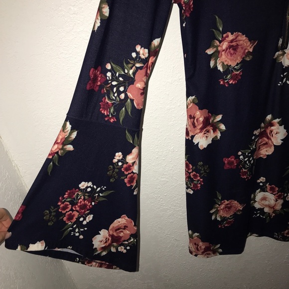 Rue 21 Floral Dress - Picture 3 of 5